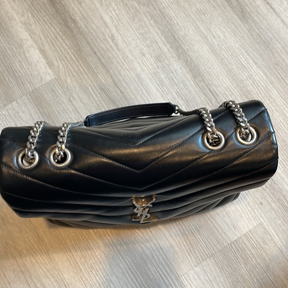 Saint Laurent Medium Loulou Matelassé Leather Shoulder Bag - Picture 6 of 17